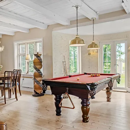 Stunning In With Wifi Holiday home
