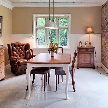 Pet Friendly In With Wifi Roslev